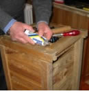 Riparazione fioriere Incollare parti di legno